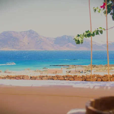 بيت ريفي Pambelos - *